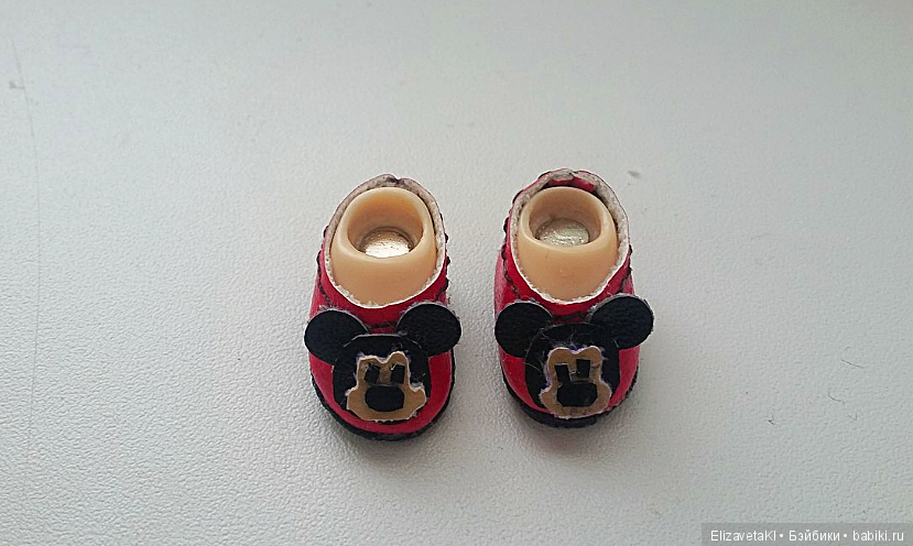 Не сижу без дела, руки делают обувь