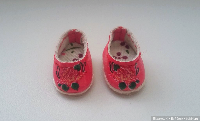 Не сижу без дела, руки делают обувь