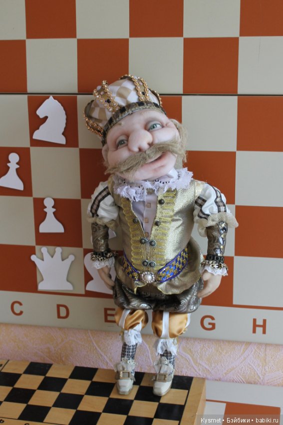 Куда идёт король — Куклы из капрона и чулочной техники: авторские игрушки