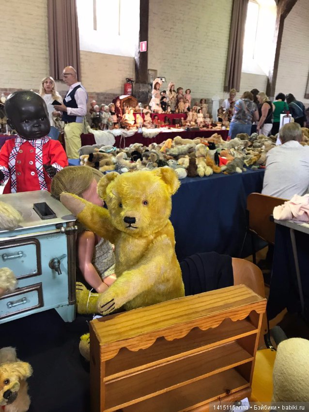 Выставка кукол и мишек в Брюгге