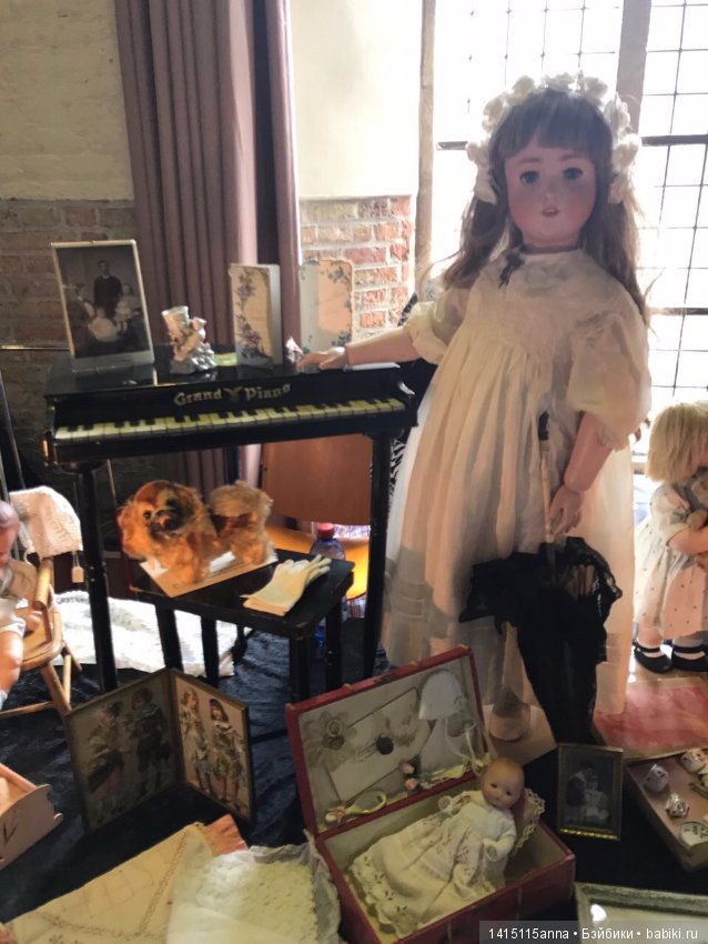 Выставка кукол и мишек в Брюгге