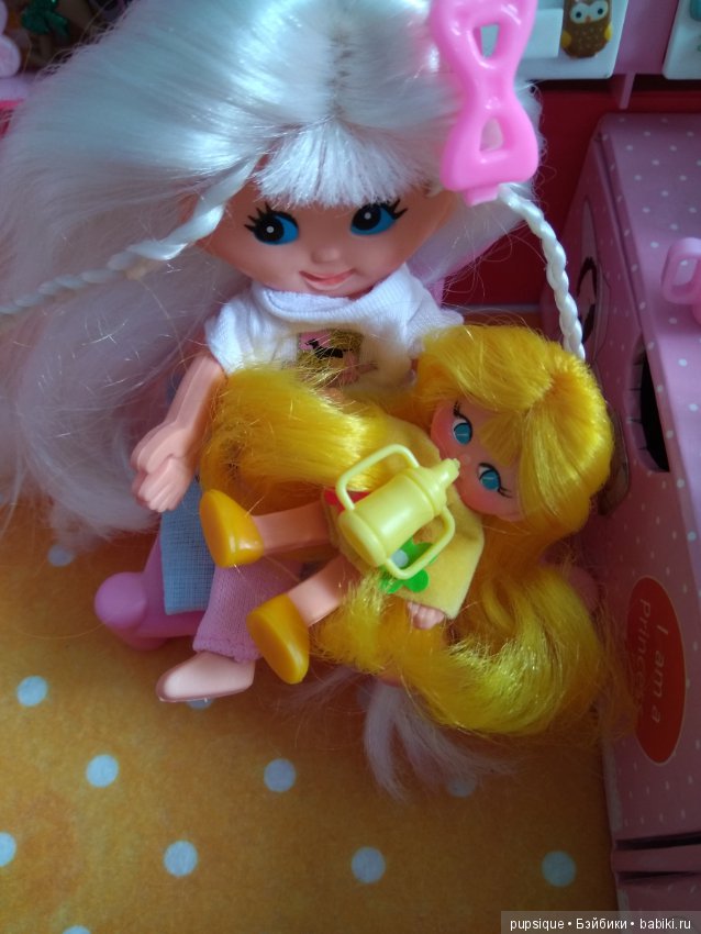 Приехала сестра Венди. Мини Флэтси. Плоская винтажная гибкая кукла (фото 6)