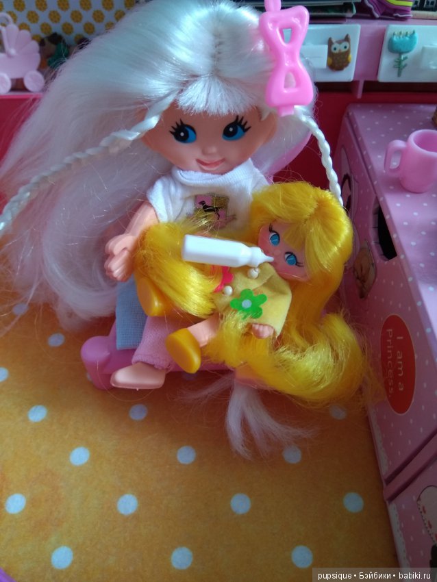 Приехала сестра Венди. Мини Флэтси. Плоская винтажная гибкая кукла (фото 7)