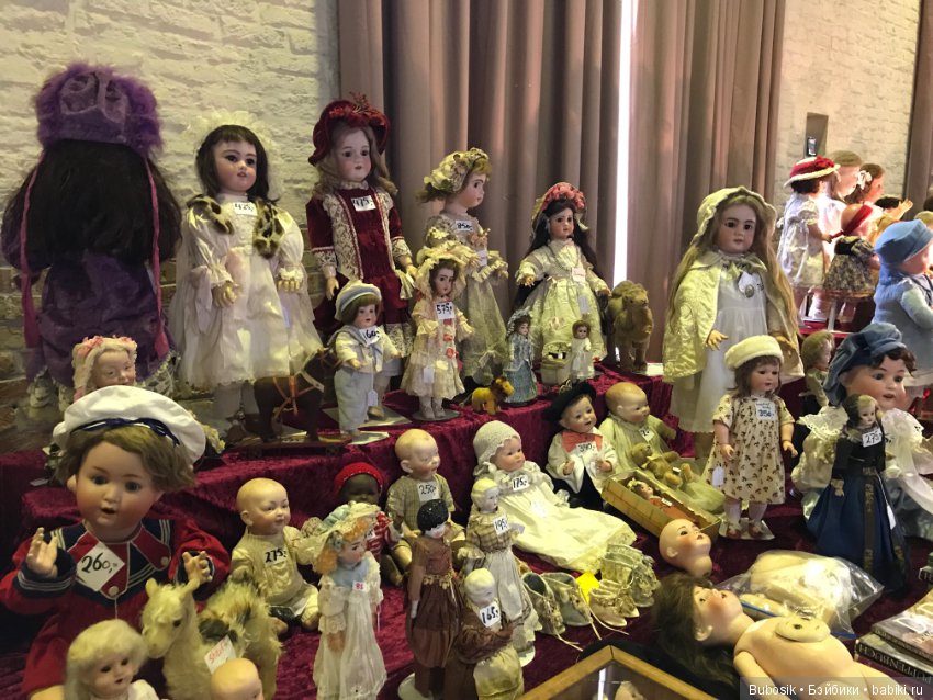 Брюгге . Выставка кукол и мишек тедди. Часть вторая