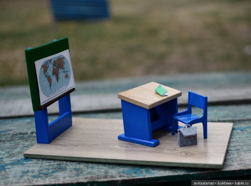 А мышки уже приготовились к школе