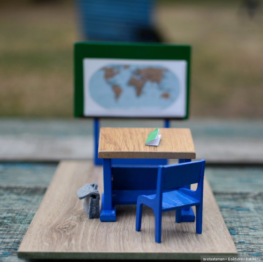 А мышки уже приготовились к школе