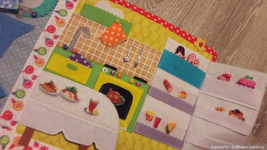 Игровой текстильный коврик-панно "Кукольный домик" с фермой и огородом (фото 6)