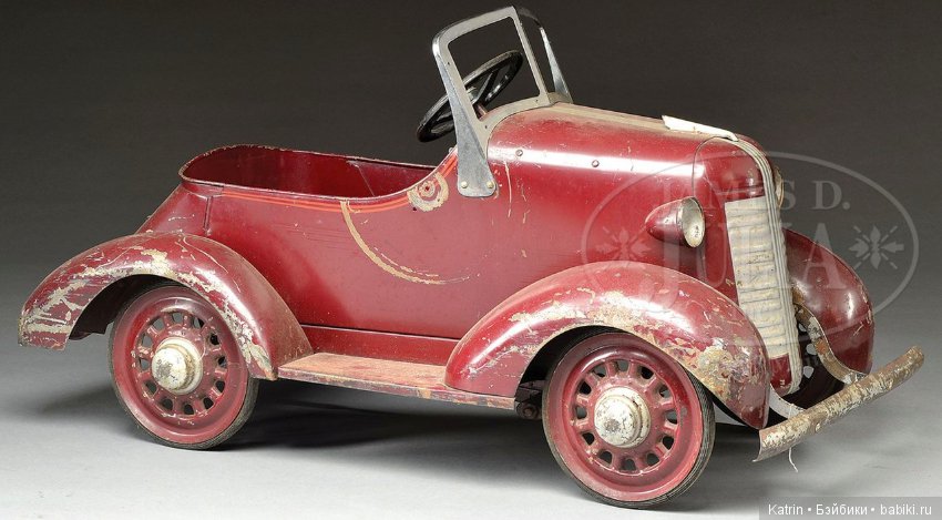 Антикварные педальные машинки (фото 2)