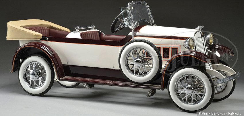 Антикварные педальные машинки (фото 10)