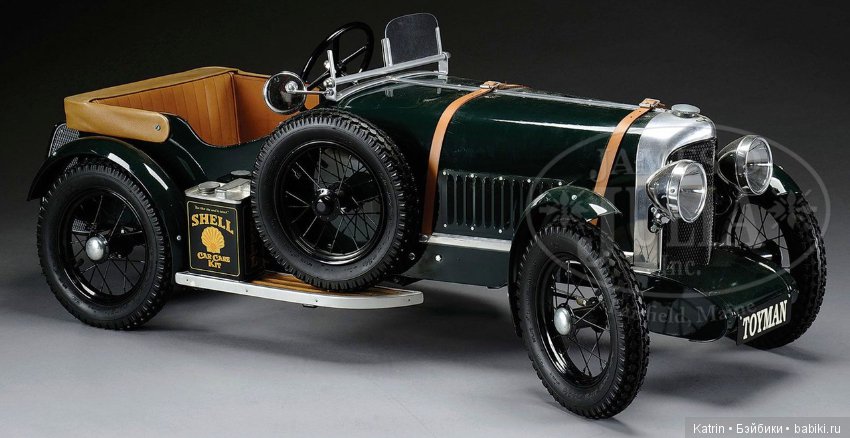 Антикварные педальные машинки