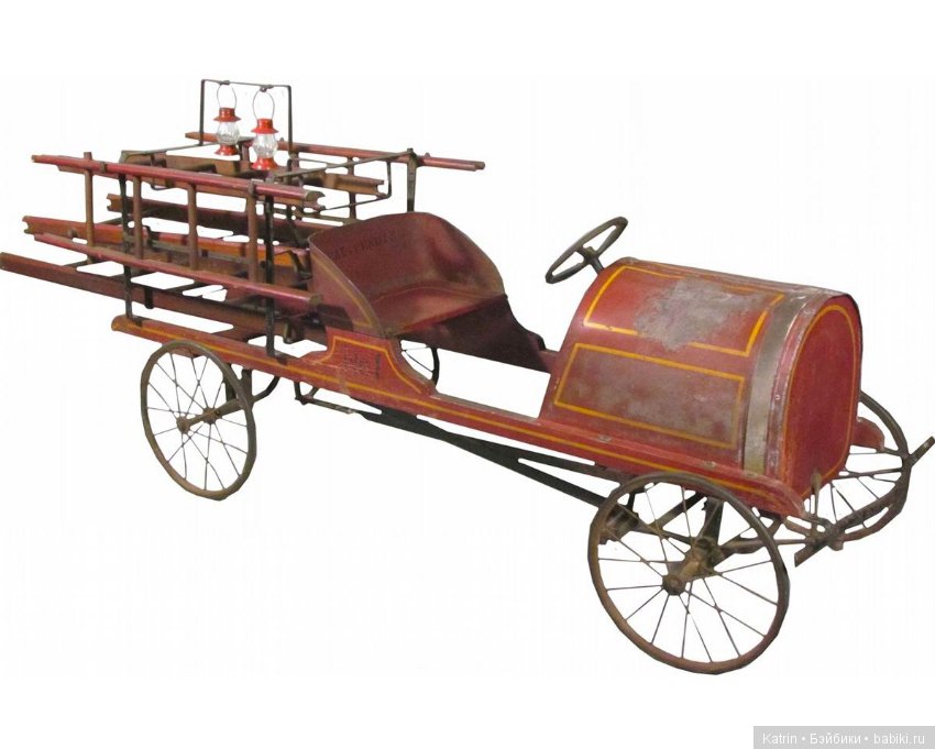 Антикварные педальные машинки