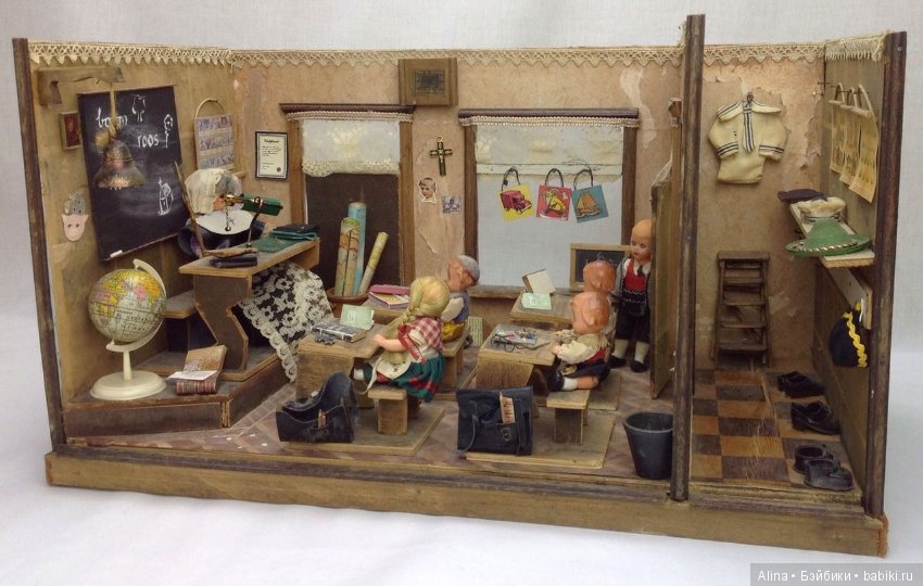 Школа — Антикварные игрушки и домики: елочные украшения