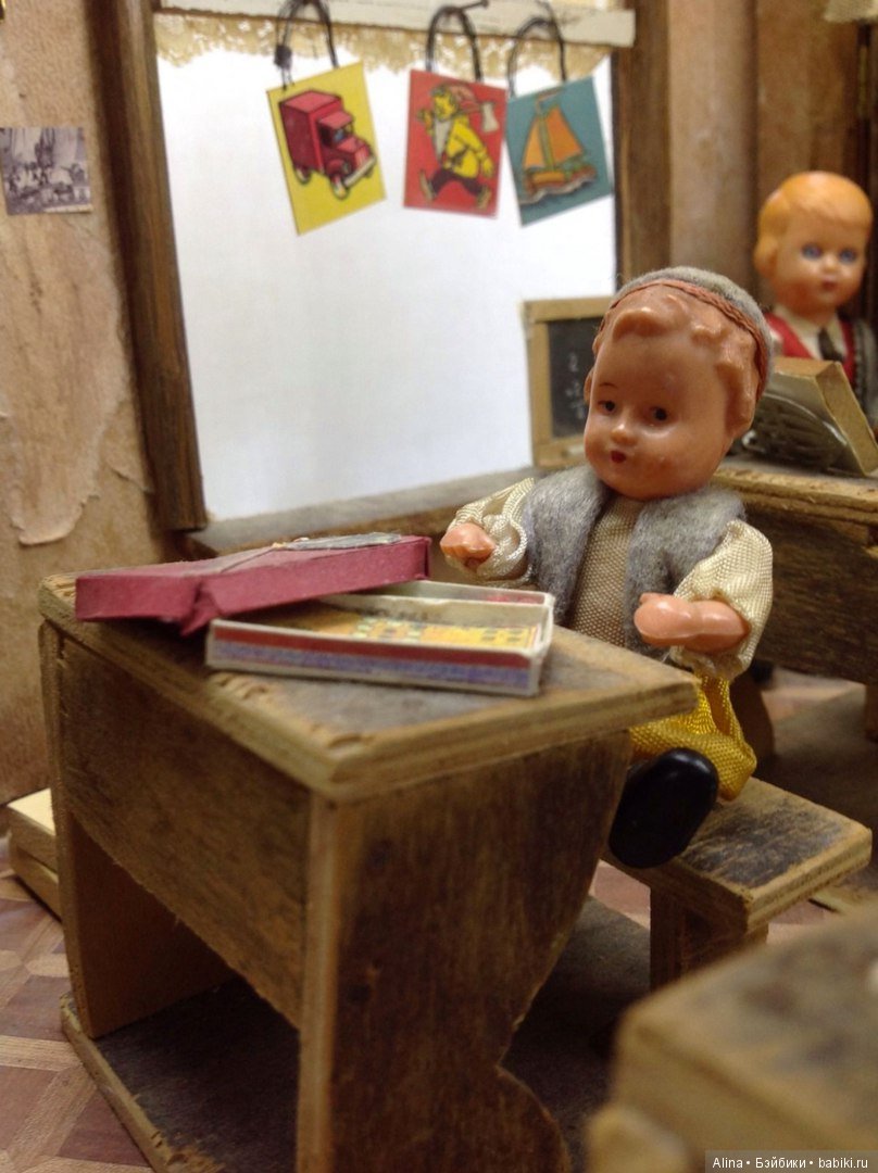 Школа — Антикварные игрушки и домики: елочные украшения (фото 5)