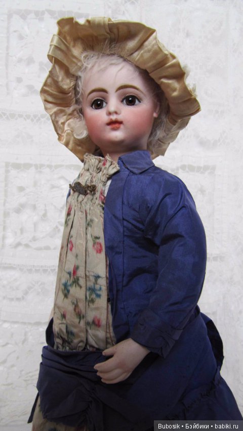 Интересная маленькая Block Letter FG Bebe Bru-type Body (фото 9)