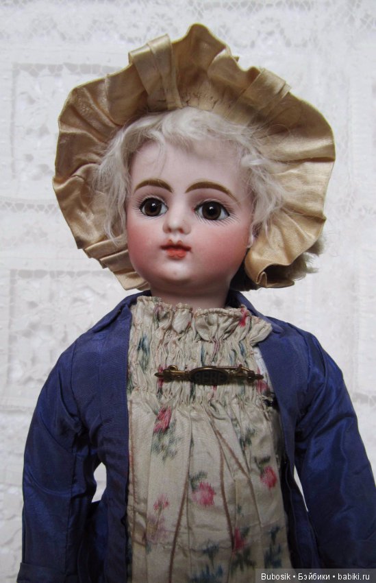 Интересная маленькая Block Letter FG Bebe Bru-type Body (фото 7)