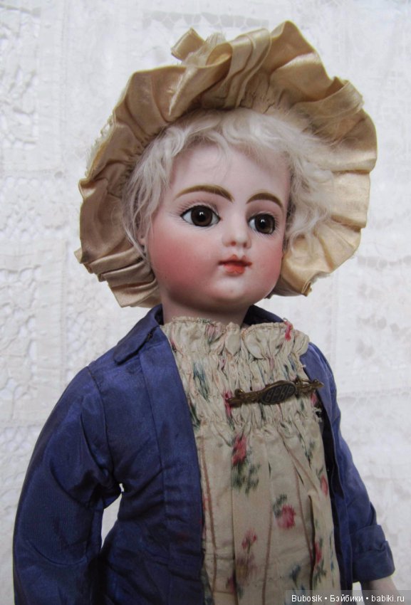 Интересная маленькая Block Letter FG Bebe Bru-type Body (фото 8)