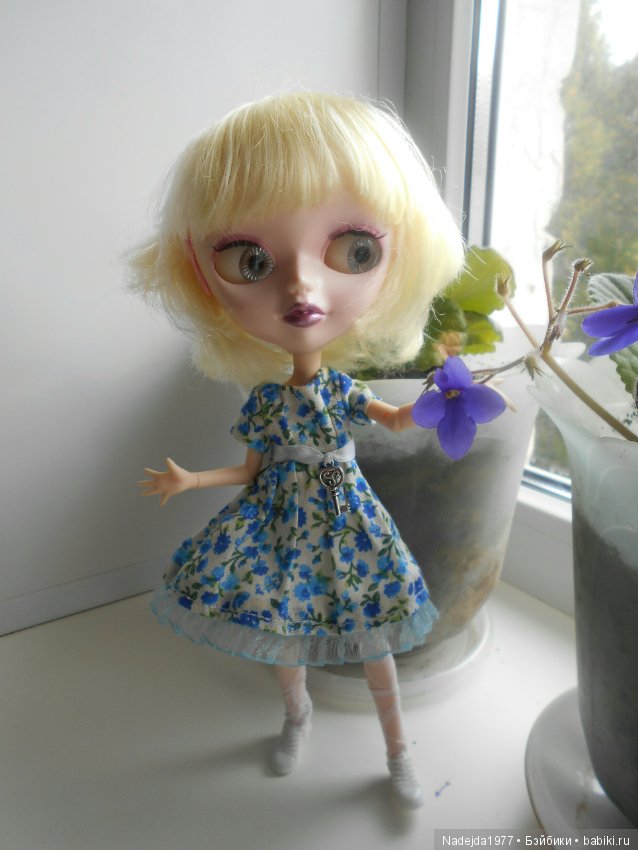 Элис стала подвижной.Ошарнирили девочку