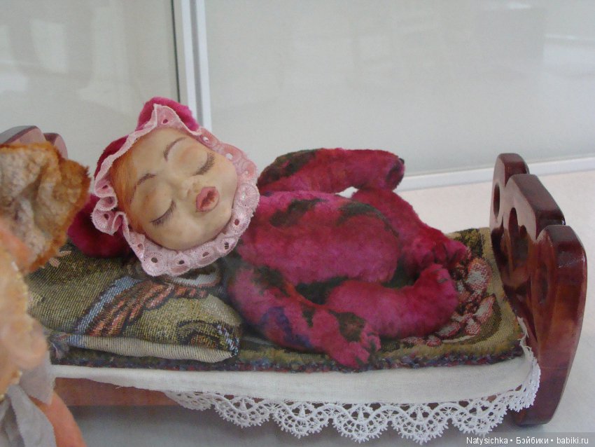 Выставка авторской куклы и игрушки "Страна чудес" в Тольятти 1 часть