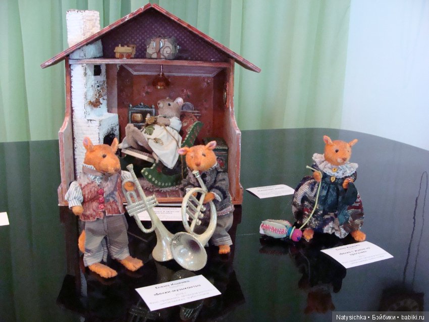 Выставка авторской куклы и игрушки "Страна чудес" в Тольятти 1 часть
