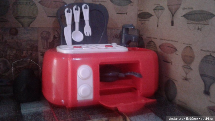 Кукольная кухня на полке стеллажа: румбокс (фото 3)