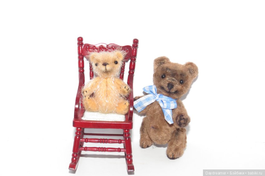 Еще один маленький медвежонок - Плюшик