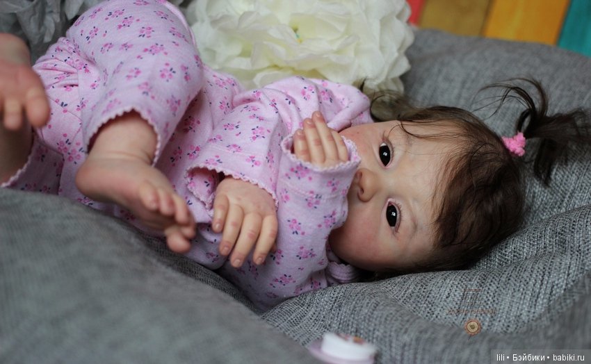 Малышка азиаточка Соледад, скульптор Ping Lau