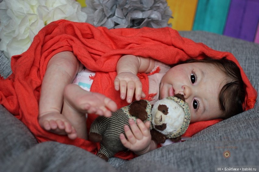 Малышка азиаточка Соледад, скульптор Ping Lau