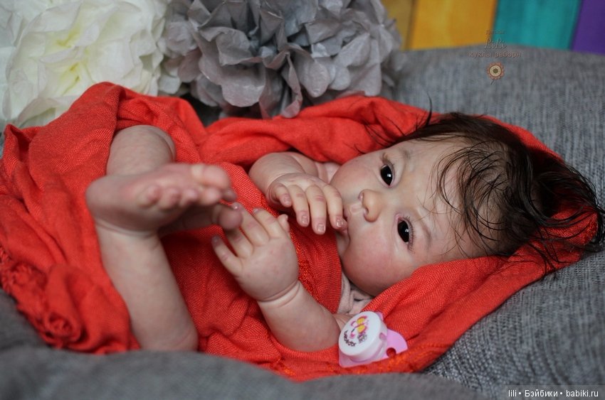 Малышка азиаточка Соледад, скульптор Ping Lau