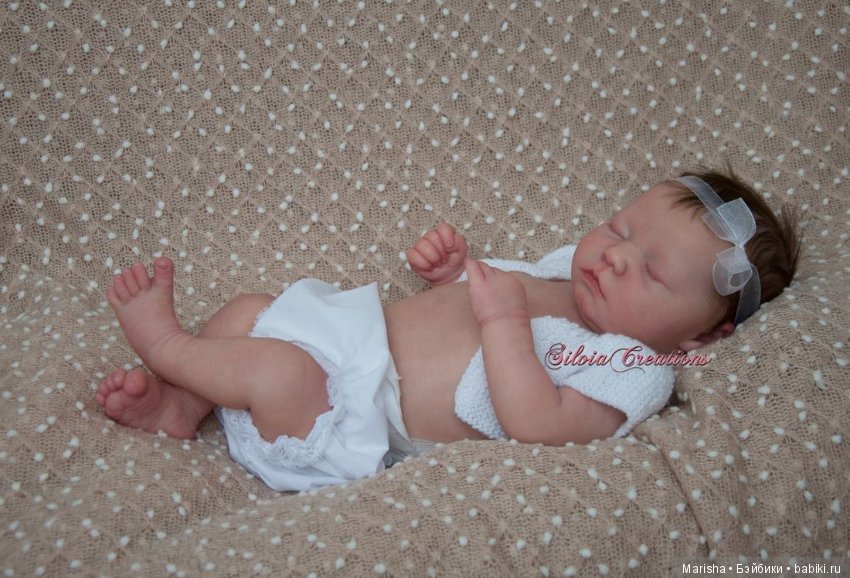 Realborn Zuri, автор росписи Silvia Ezquerra