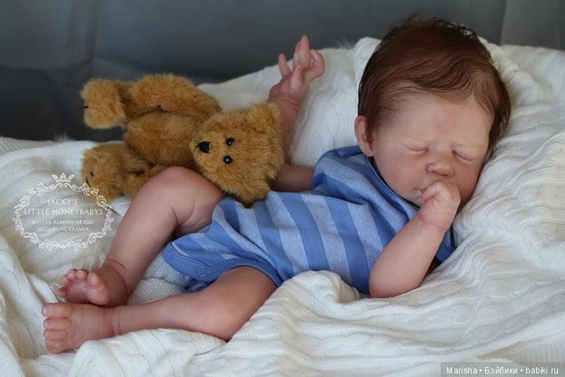 Lil`Chick скульптора Phil Donnelly, автор прототипа Jacqueline Kramer