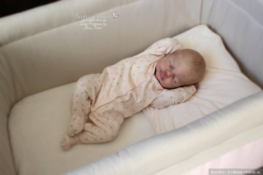 Zara скульптора Alicia Toner, автор прототипа Beatriz Clemente