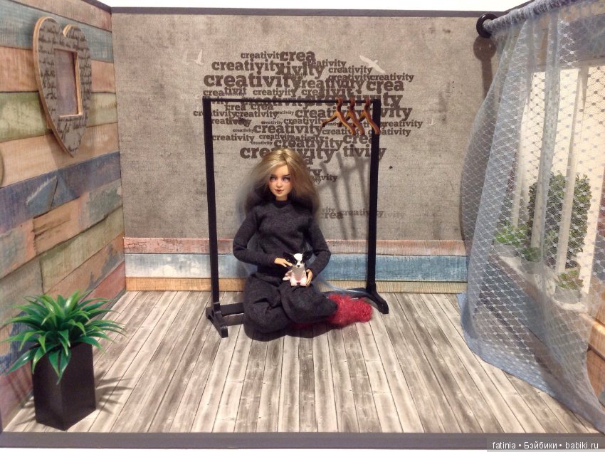 Румбокс 1:6/1:8 Маленькая комната с большим окном (фото 7)