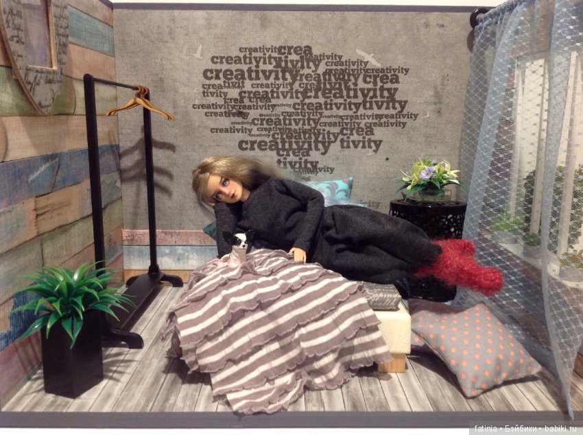 Румбокс 1:6/1:8 Маленькая комната с большим окном (фото 10)