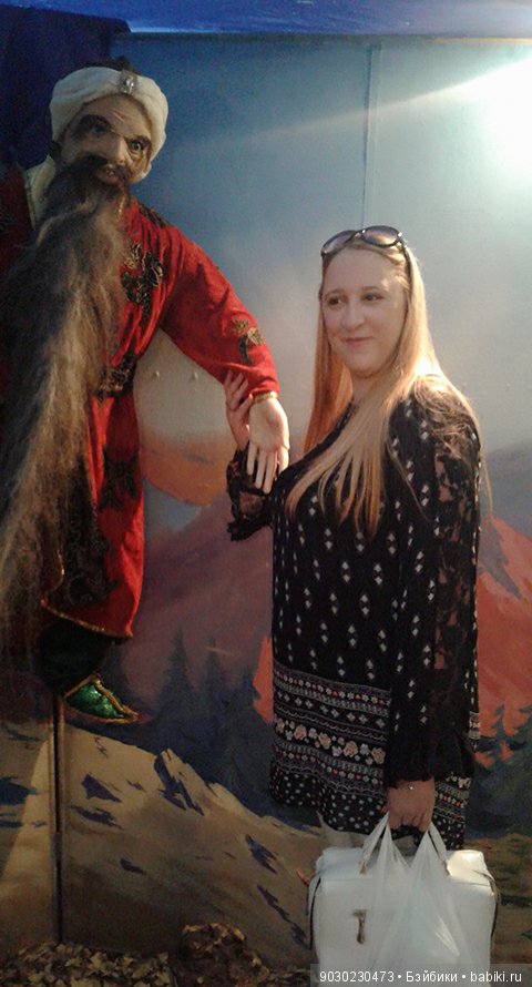 Посещение выставки восковых кукол