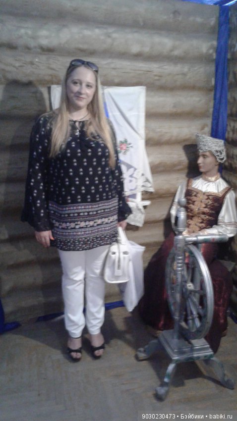 Посещение выставки восковых кукол