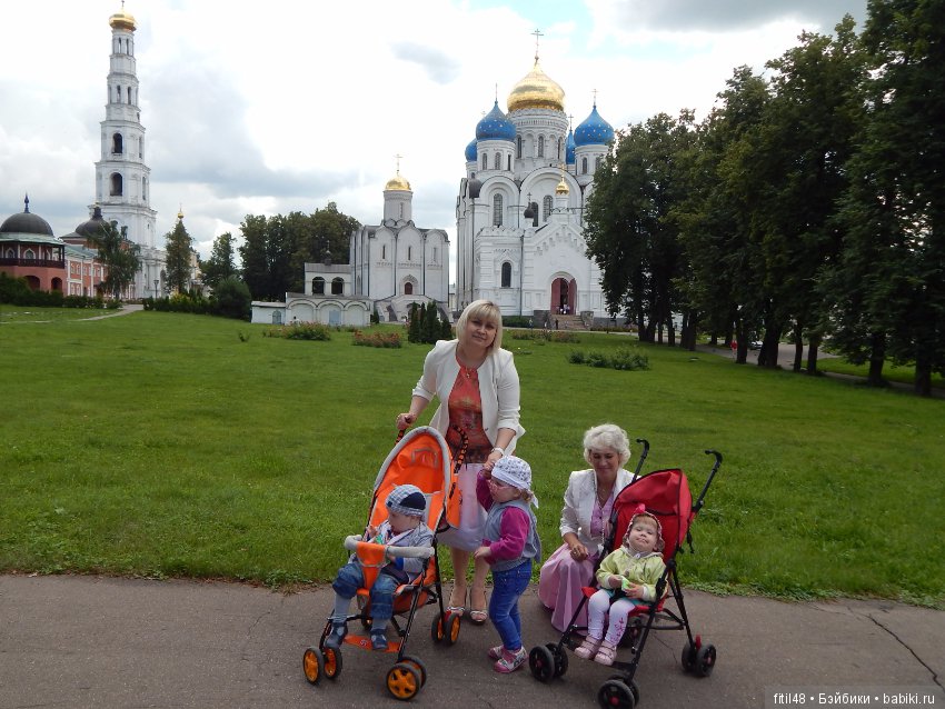 Мы пришли с тобой в зоопарк, дружок
