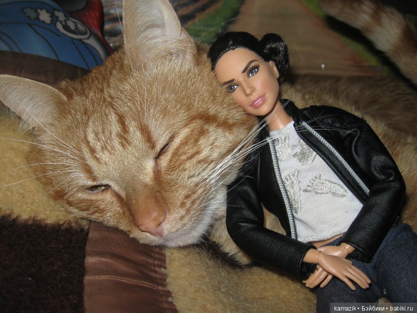 Самый верный друг. Девушка с Персиком