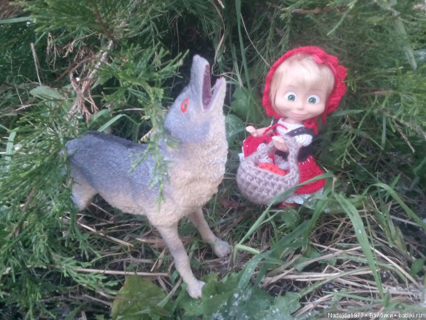 Наши Маша и Даша... Машино перевоплощение в Красную шапочку (фото 5)