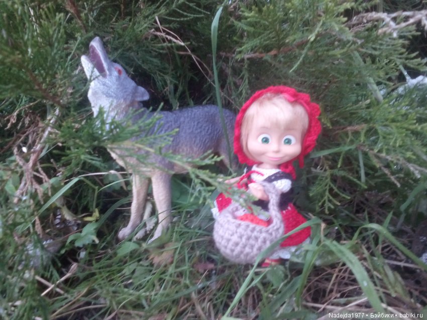 Наши Маша и Даша... Машино перевоплощение в Красную шапочку (фото 6)