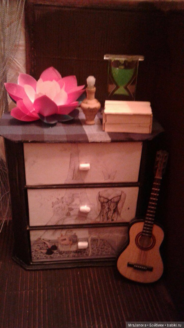 Румбокс для куклы 30 см ростом. Комната Джареда (фото 7)