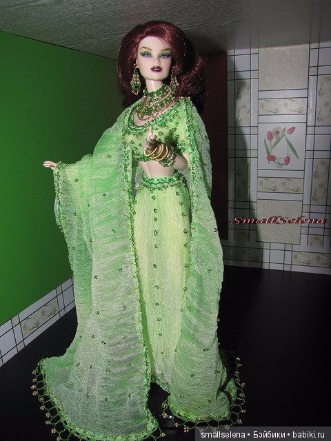 Индийский традиционный наряд для куклы ФР. в качестве модели Vanessa color theraphy (фото 10)