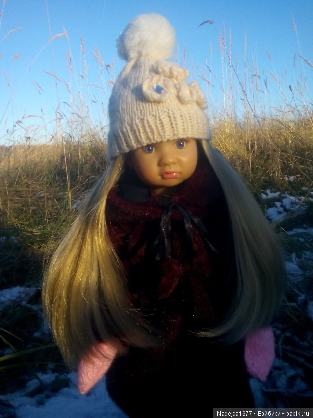 Марейка прогулялась по первому снегу