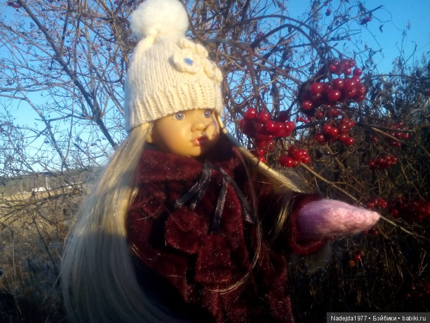 Марейка прогулялась по первому снегу