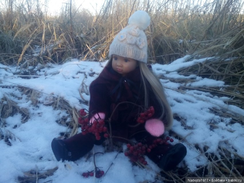 Марейка прогулялась по первому снегу