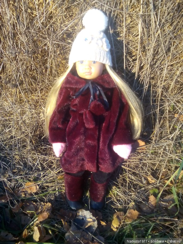 Марейка прогулялась по первому снегу