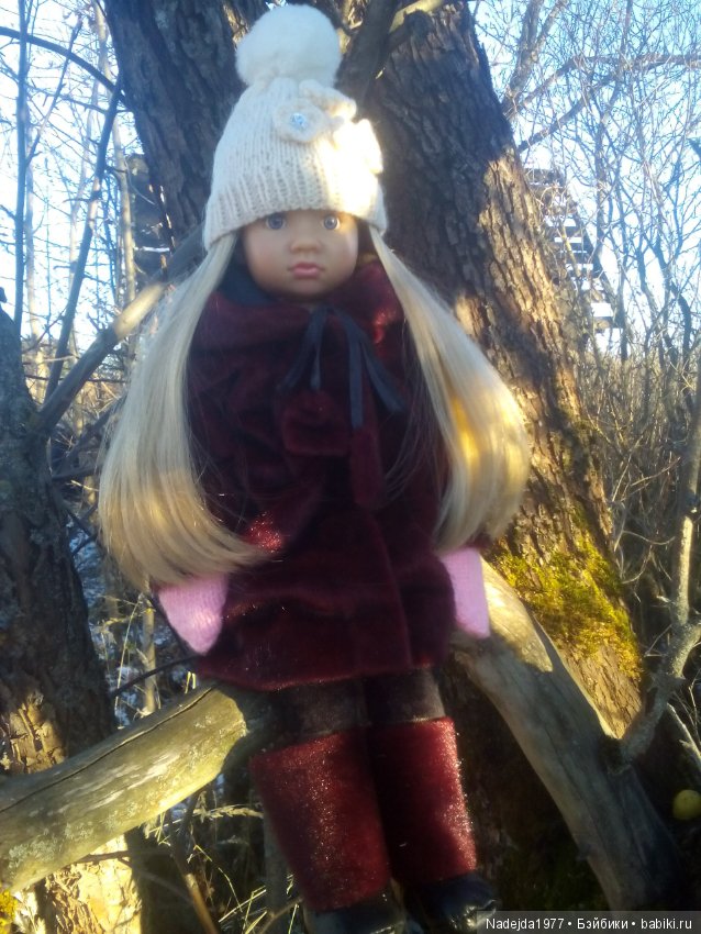 Марейка прогулялась по первому снегу