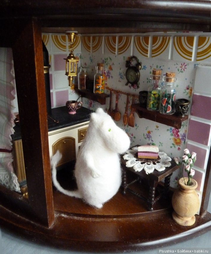 Кухня для Муми-мамы. 1/12