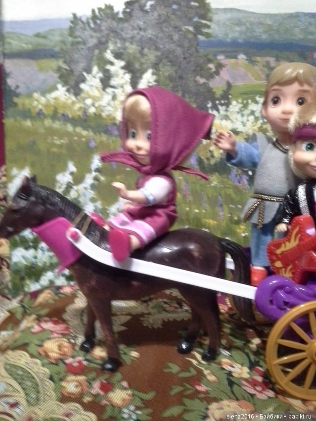 Машка и компания — Куклы Маша и Медведь (Simba): Маша в кармашке (фото 8)