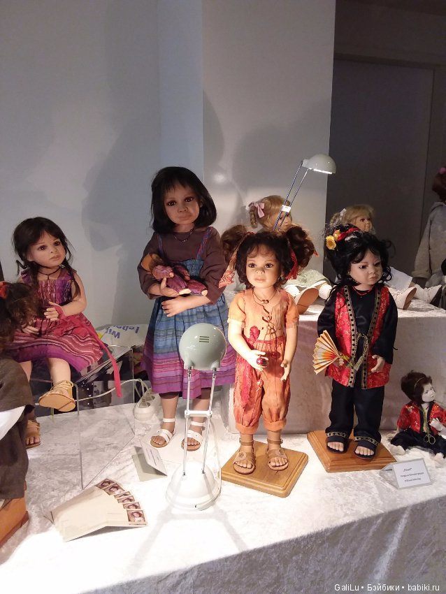 Выставка кукол и мишек в Eschwege. Коллекционные и мишки-тедди