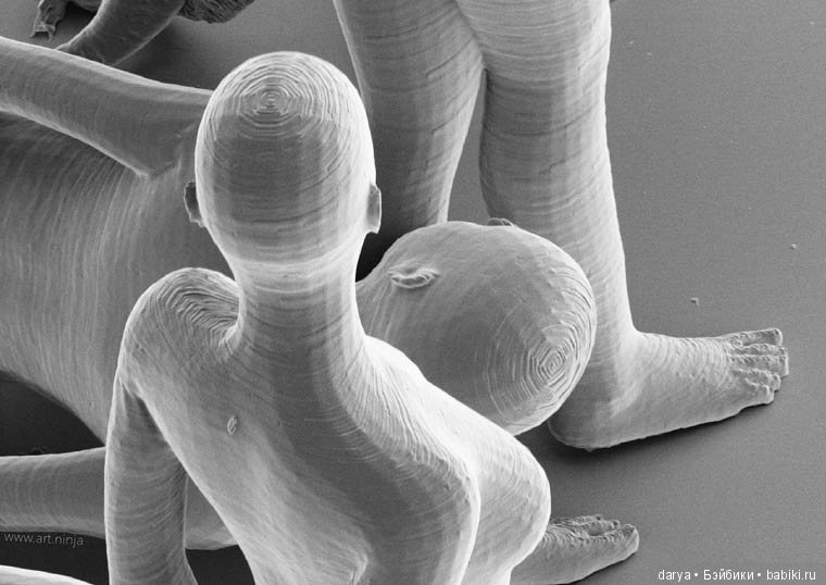 Нано-скульптуры Jonty Hurwitz. Самые микроскопические люди в мире (фото 9)